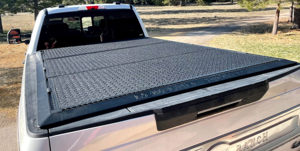 Hard-Trifold-Tonneau-Cover-Renegade-Covers-1024×515