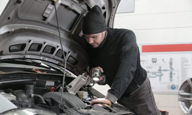 <strong>What Is Brake Checking And How To Avoid It In Vehicles?</strong>